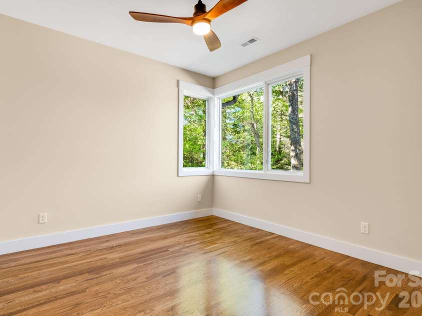 8 Campbell Street, Black Mountain, NC 28711.  MLS# CAR4373682, YatesRealty ID 18919. 