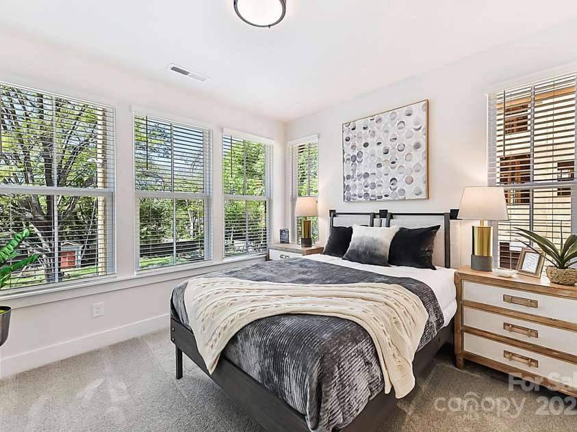 1223 16th Street, Charlotte, NC 28205.  MLS# CAR4272275, YatesRealty ID 1892. 