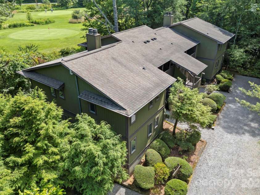 43 Gold Finch Court, Brevard, NC 28712.  MLS# CAR4158406, YatesRealty ID 1892. 