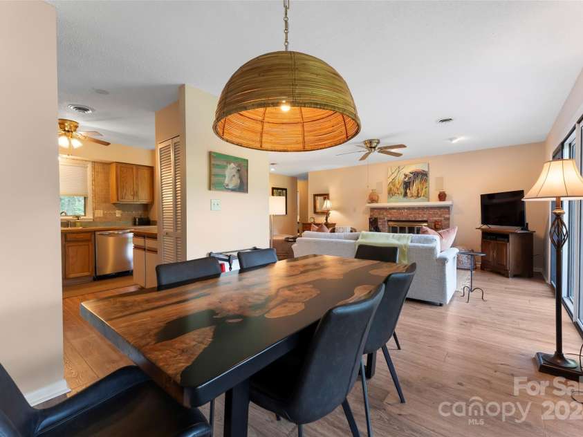 43 Gold Finch Court, Brevard, NC 28712.  MLS# CAR4158406, YatesRealty ID 1892. 