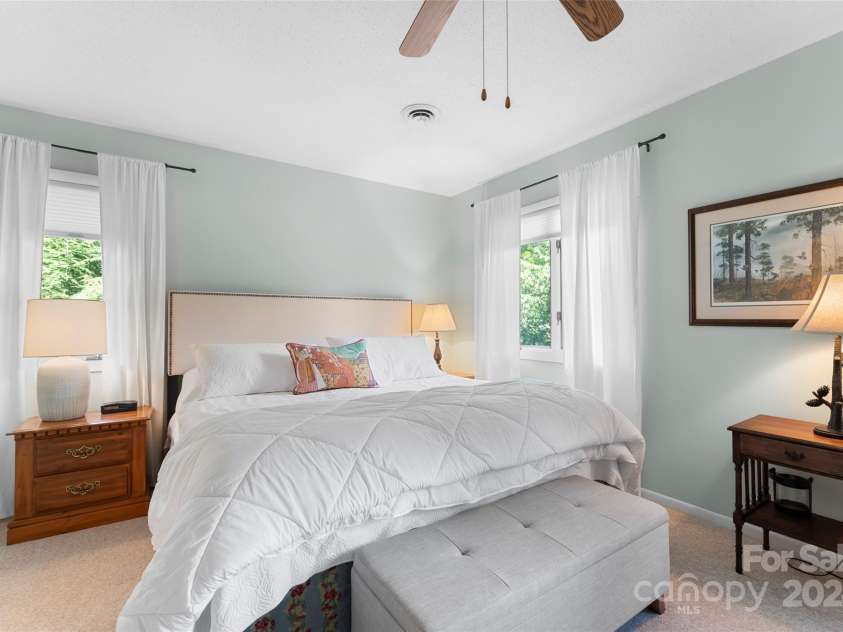 43 Gold Finch Court, Brevard, NC 28712.  MLS# CAR4158406, YatesRealty ID 1892. 