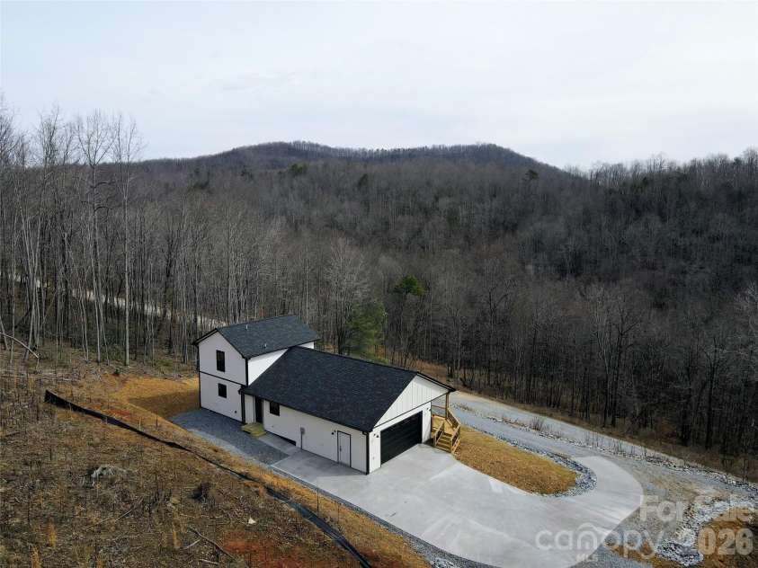 853 Haven Heights Drive, Marion, NC 28752.  MLS# CAR4347715, YatesRealty ID 1892. 