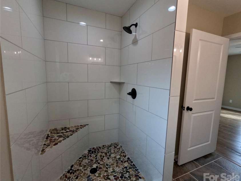 853 Haven Heights Drive, Marion, NC 28752.  MLS# CAR4347715, YatesRealty ID 1892. 