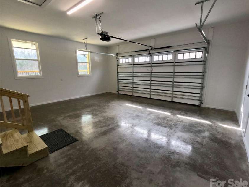 853 Haven Heights Drive, Marion, NC 28752.  MLS# CAR4347715, YatesRealty ID 1892. 