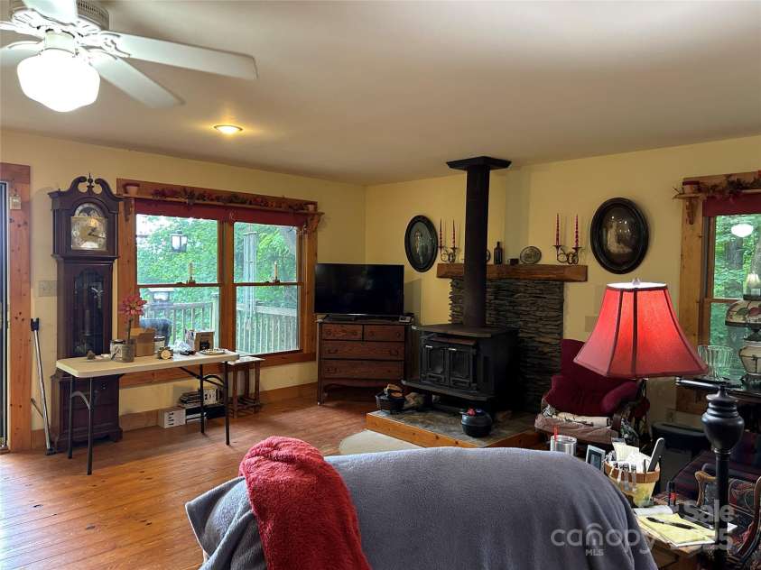 687 Willow Creek Road, Leicester, NC 28748.  MLS# CAR4269664, YatesRealty ID 18921. 