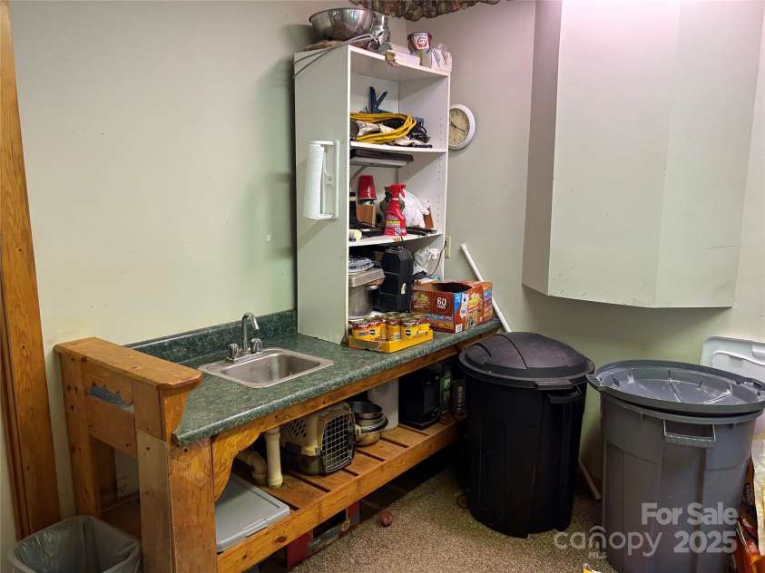 687 Willow Creek Road, Leicester, NC 28748.  MLS# CAR4269664, YatesRealty ID 18921. 