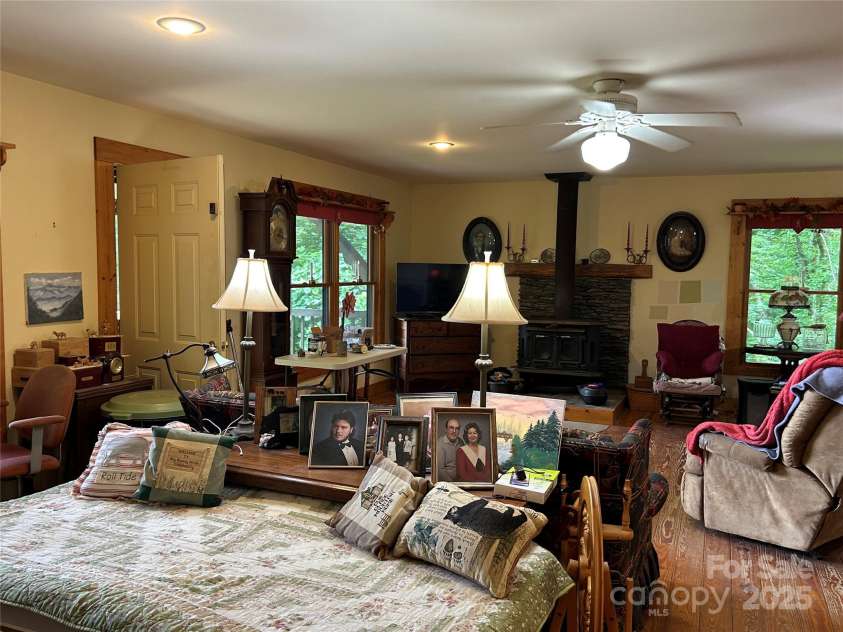 687 Willow Creek Road, Leicester, NC 28748.  MLS# CAR4269664, YatesRealty ID 18921. 