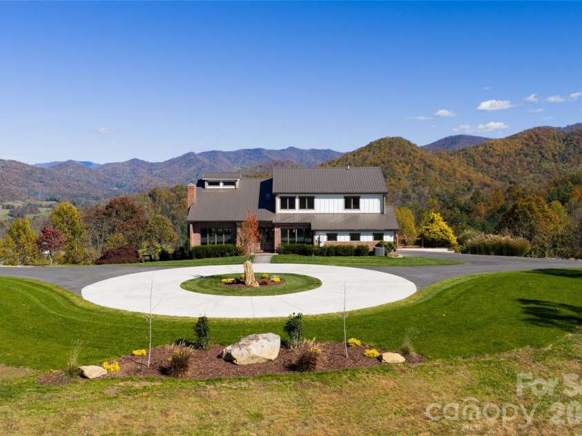 83 Cozy Mountain Lane, Weaverville, NC 28787.  MLS# CAR4368940, YatesRealty ID 18921. 