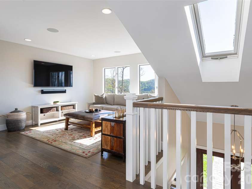 83 Cozy Mountain Lane, Weaverville, NC 28787.  MLS# CAR4368940, YatesRealty ID 18921. Loft