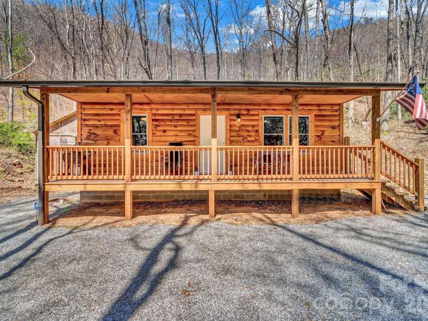 1100 Panther Branch Road, Canton, NC 28716.  MLS# CAR4368884, YatesRealty ID 18922. 