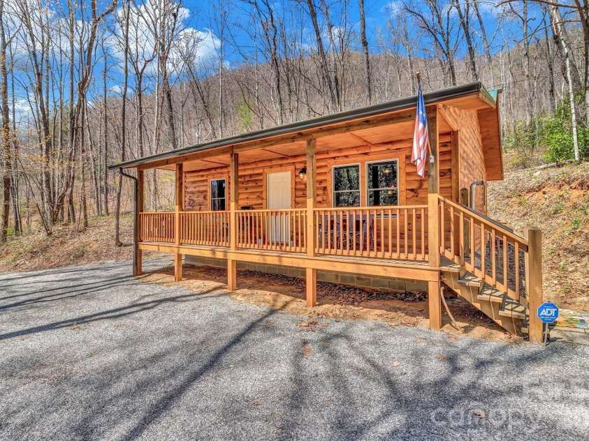 1100 Panther Branch Road, Canton, NC 28716.  MLS# CAR4368884, YatesRealty ID 18922. 