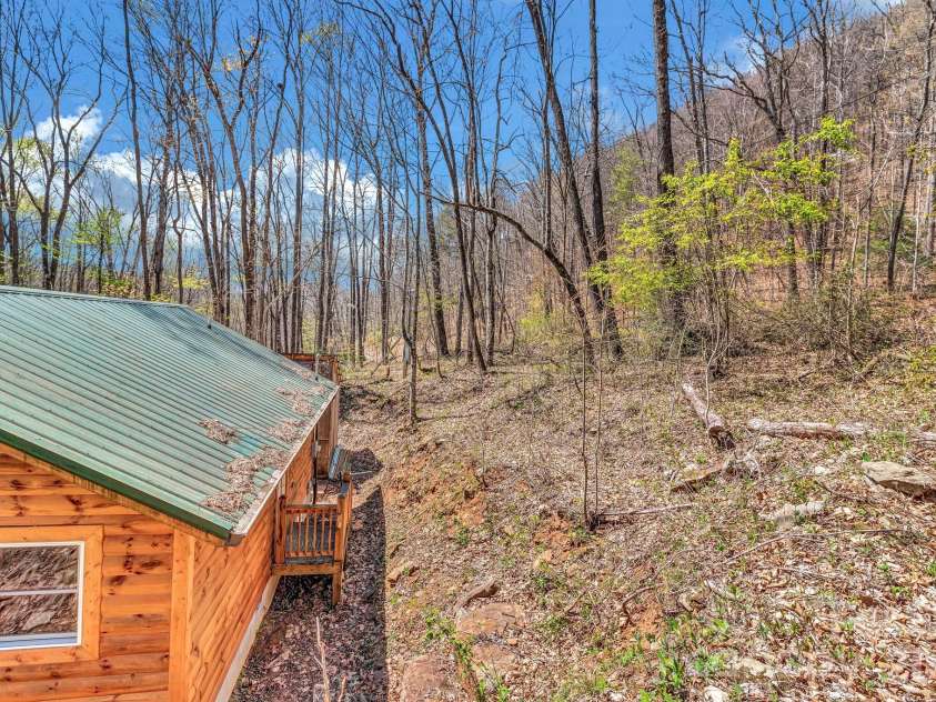 1100 Panther Branch Road, Canton, NC 28716.  MLS# CAR4368884, YatesRealty ID 18922. 