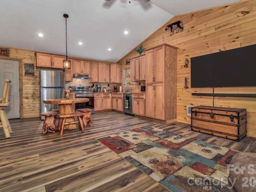 1100 Panther Branch Road, Canton, NC 28716.  MLS# CAR4368884, YatesRealty ID 18922. 