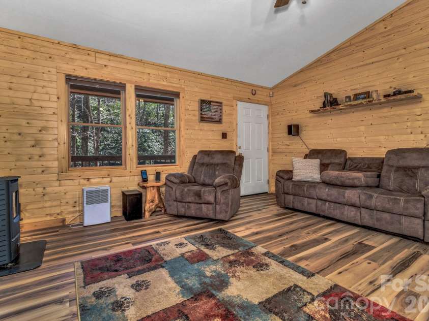 1100 Panther Branch Road, Canton, NC 28716.  MLS# CAR4368884, YatesRealty ID 18922. 