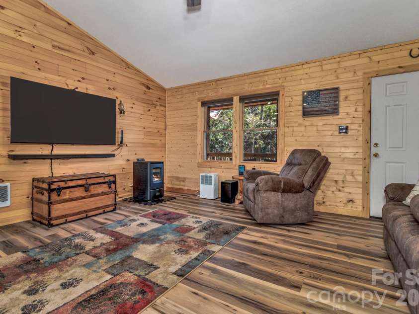 1100 Panther Branch Road, Canton, NC 28716.  MLS# CAR4368884, YatesRealty ID 18922. 