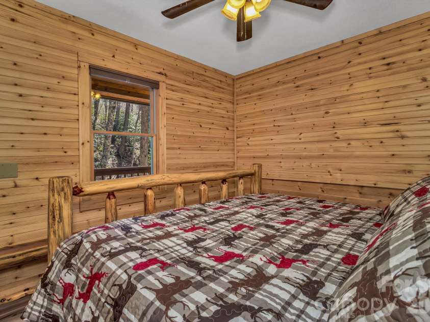 1100 Panther Branch Road, Canton, NC 28716.  MLS# CAR4368884, YatesRealty ID 18922. 