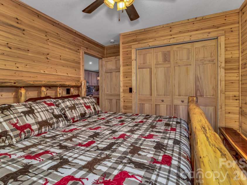 1100 Panther Branch Road, Canton, NC 28716.  MLS# CAR4368884, YatesRealty ID 18922. 