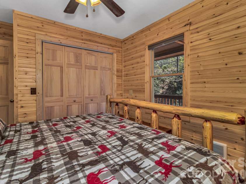 1100 Panther Branch Road, Canton, NC 28716.  MLS# CAR4368884, YatesRealty ID 18922. 