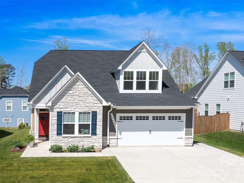 21 Christie Court, Fletcher, NC 28732.  MLS# CAR4371496, YatesRealty ID 18924. 
