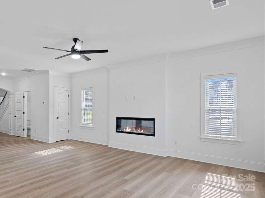 3922 Litchfield Road, Charlotte, NC 28211.  MLS# CAR4263281, YatesRealty ID 18925. 