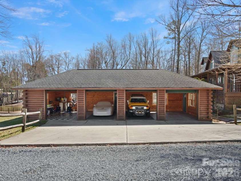 5981 Johnson Road, Clover, SC 29710.  MLS# CAR4358157, YatesRealty ID 18926. Inside of the 4-car garage