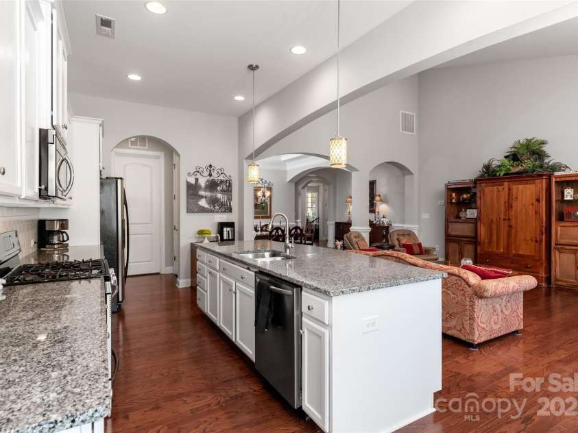 2021 Pinyon Lane, Lancaster, SC 29720.  MLS# CAR4259873, YatesRealty ID 18927. 