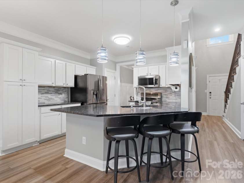 9414 Macquarie Lane, Charlotte, NC 28227.  MLS# CAR4358319, YatesRealty ID 18927. 
