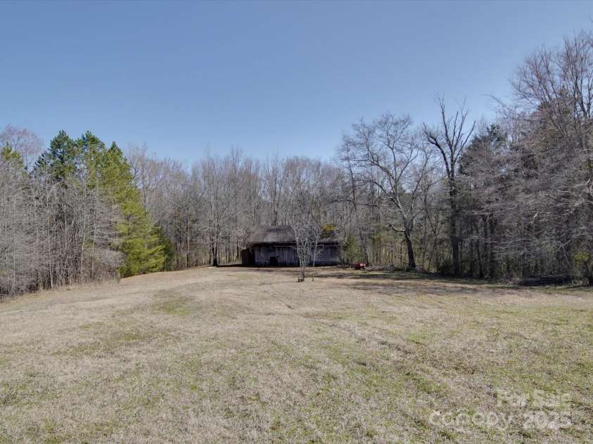 257 Hickory Hill Lane, Stanley, NC 28164.  MLS# CAR4230593, YatesRealty ID 18928. 