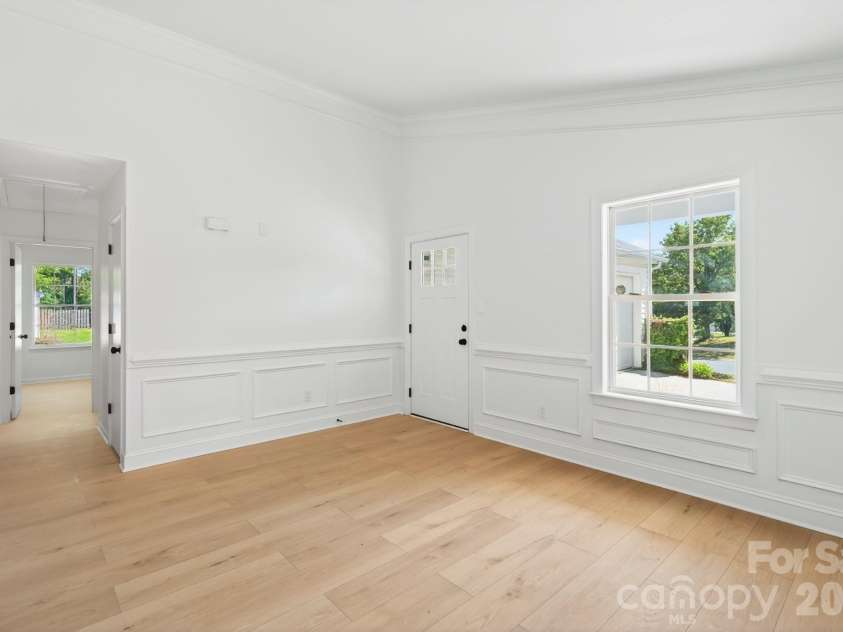 102 Daventry Place, Mooresville, NC 28117.  MLS# CAR4370988, YatesRealty ID 18929. 