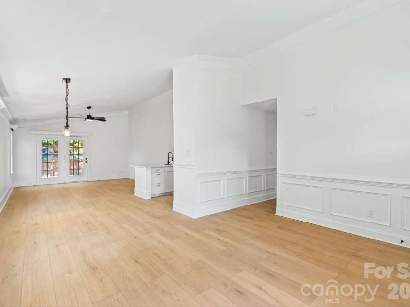 102 Daventry Place, Mooresville, NC 28117.  MLS# CAR4370988, YatesRealty ID 18929. 