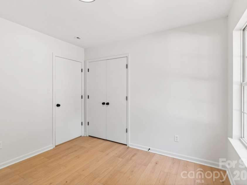 102 Daventry Place, Mooresville, NC 28117.  MLS# CAR4370988, YatesRealty ID 18929. 