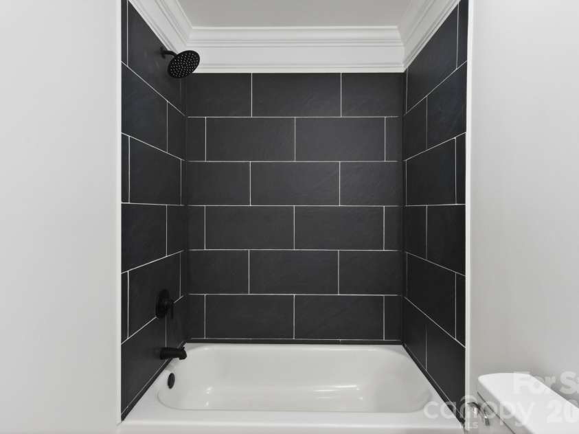 102 Daventry Place, Mooresville, NC 28117.  MLS# CAR4370988, YatesRealty ID 18929. 