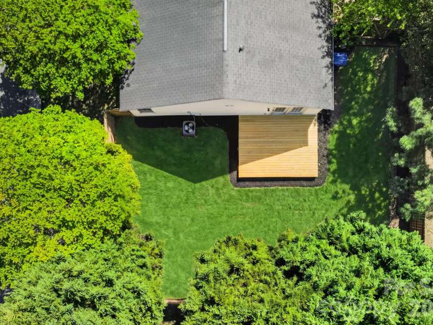 102 Daventry Place, Mooresville, NC 28117.  MLS# CAR4370988, YatesRealty ID 18929. 