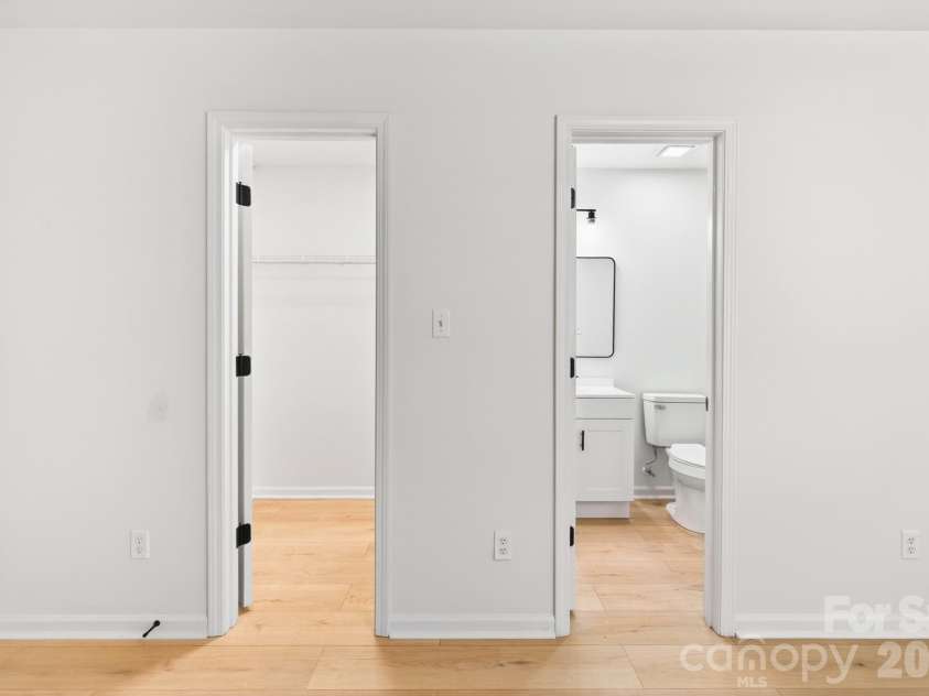 102 Daventry Place, Mooresville, NC 28117.  MLS# CAR4370988, YatesRealty ID 18929. 