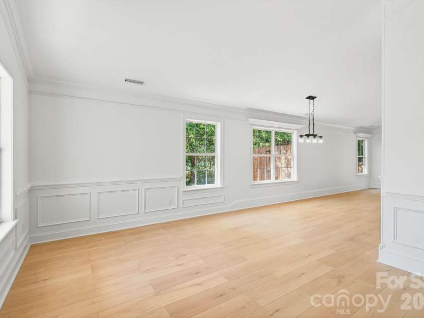 102 Daventry Place, Mooresville, NC 28117.  MLS# CAR4370988, YatesRealty ID 18929. 