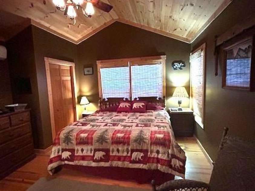 116 Minerva Lane, Sapphire, NC 28774.  MLS# CAR4237813, YatesRealty ID 1893. Primary bedroom