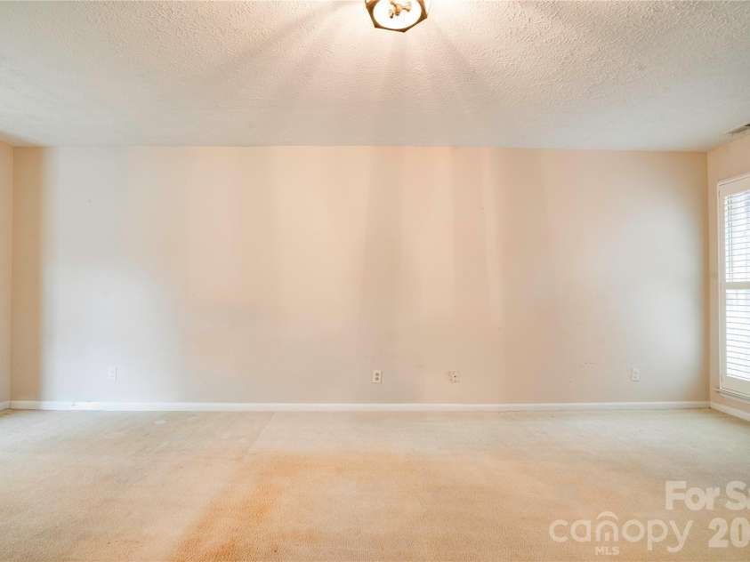 97-1 Edgemont Avenue, Shelby, NC 28150.  MLS# CAR4346122, YatesRealty ID 1893. 