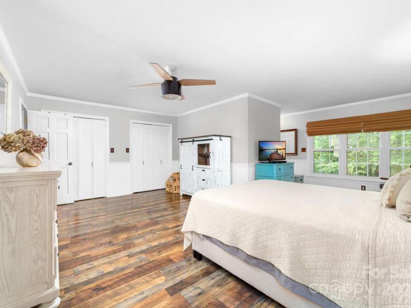 120 Labans Lane, Lincolnton, NC 28092.  MLS# CAR4261021, YatesRealty ID 18930. 