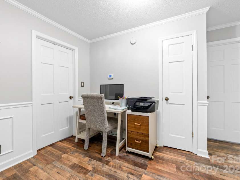 120 Labans Lane, Lincolnton, NC 28092.  MLS# CAR4261021, YatesRealty ID 18930. 