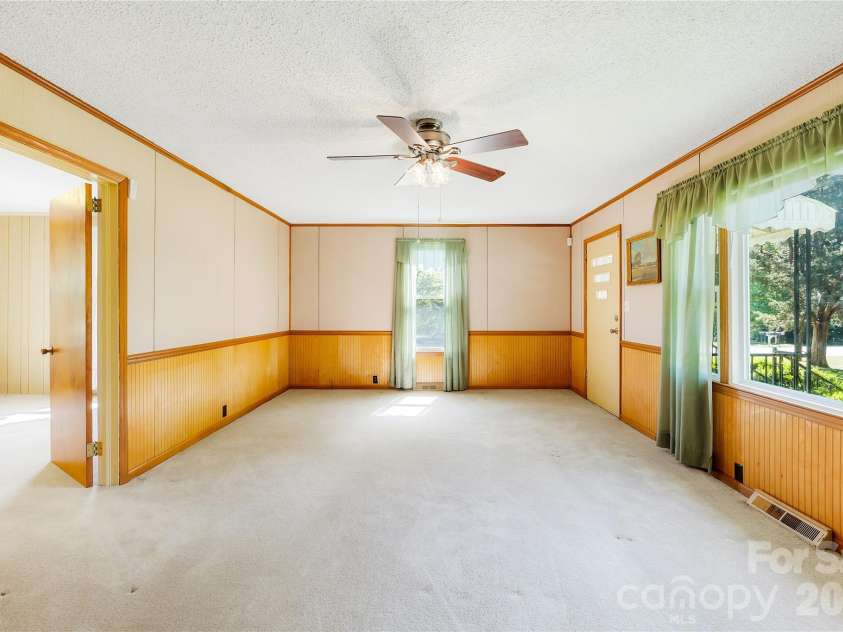 213 Ledford Drive, Gastonia, NC 28056.  MLS# CAR4368489, YatesRealty ID 18930. 