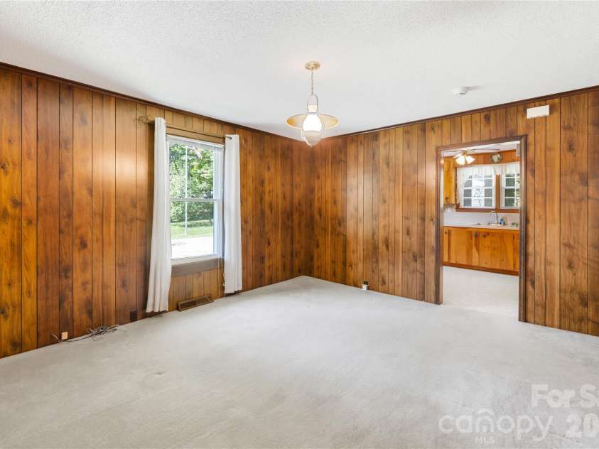 213 Ledford Drive, Gastonia, NC 28056.  MLS# CAR4368489, YatesRealty ID 18930. 