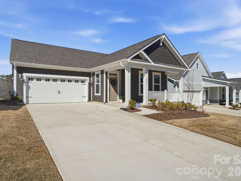 2031 Skyhawk Drive, York, SC 29745.  MLS# CAR4407598, YatesRealty ID 18931. 