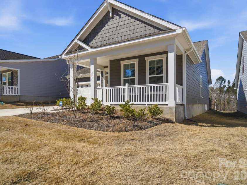 2031 Skyhawk Drive, York, SC 29745.  MLS# CAR4407598, YatesRealty ID 18931. 