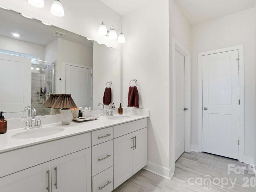 2031 Skyhawk Drive, York, SC 29745.  MLS# CAR4407598, YatesRealty ID 18931. 
