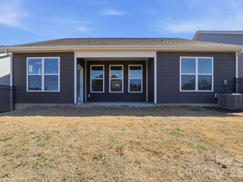 2031 Skyhawk Drive, York, SC 29745.  MLS# CAR4407598, YatesRealty ID 18931. 