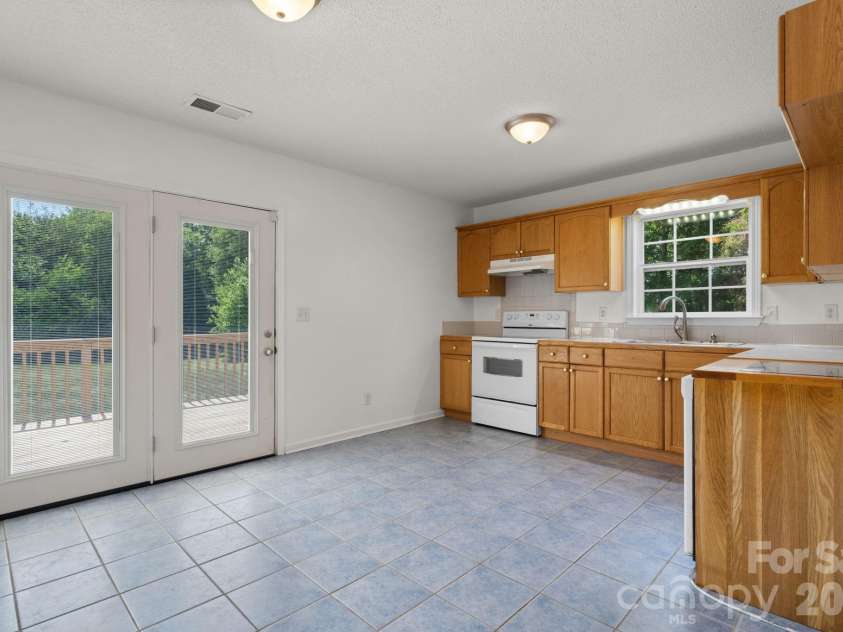 103 1st Avenue, Hildebran, NC 28637.  MLS# CAR4374371, YatesRealty ID 18933. 