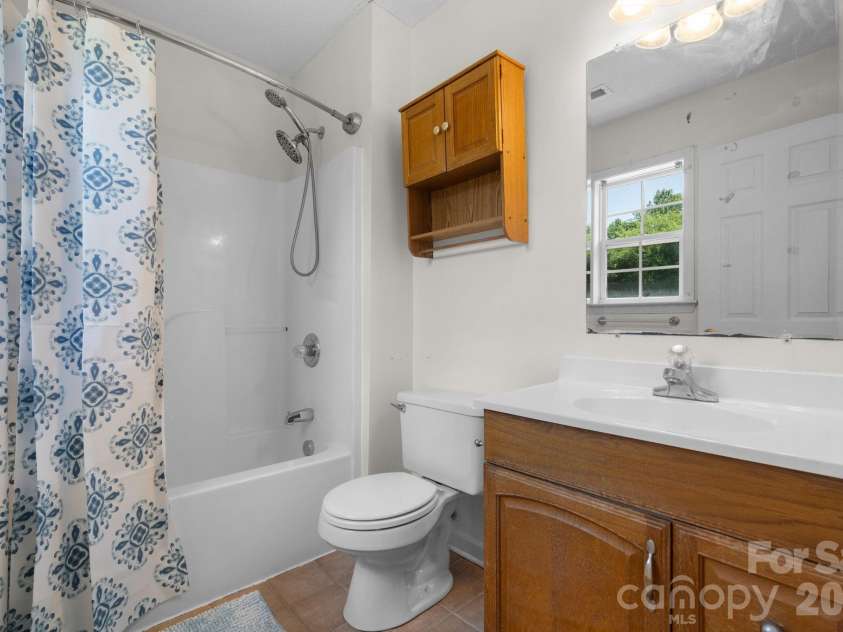 103 1st Avenue, Hildebran, NC 28637.  MLS# CAR4374371, YatesRealty ID 18933. 