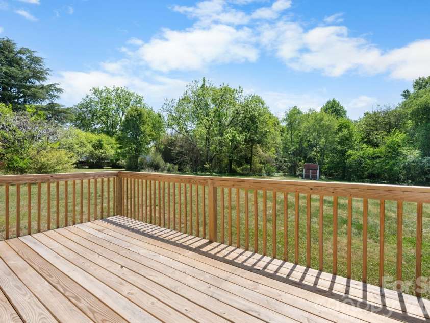 103 1st Avenue, Hildebran, NC 28637.  MLS# CAR4374371, YatesRealty ID 18933. 