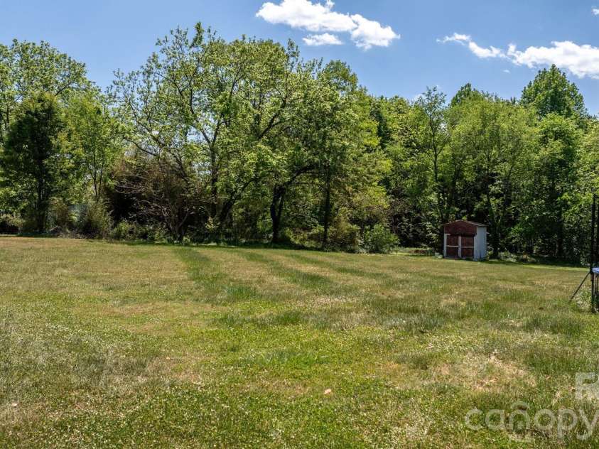 103 1st Avenue, Hildebran, NC 28637.  MLS# CAR4374371, YatesRealty ID 18933. 