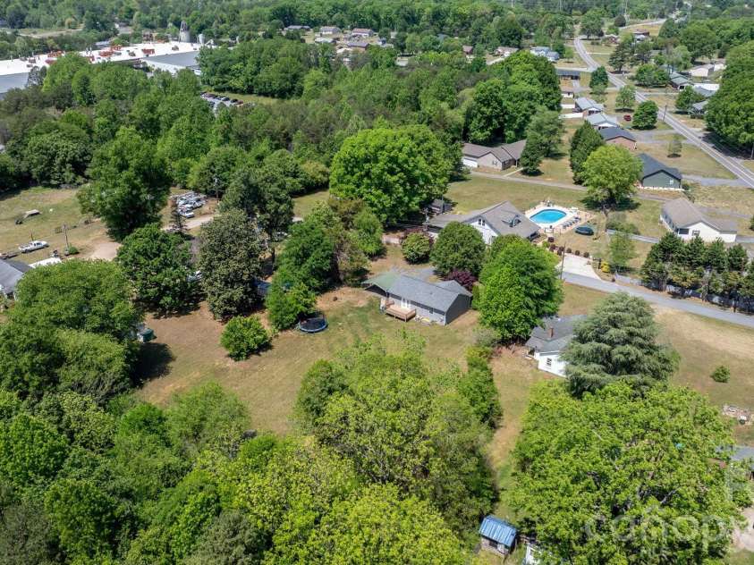 103 1st Avenue, Hildebran, NC 28637.  MLS# CAR4374371, YatesRealty ID 18933. 
